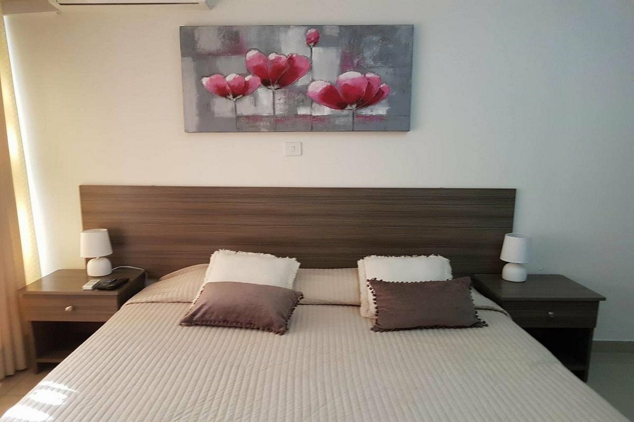 Marianna And Marianna Annex Hotell Limassol Exteriör bild
