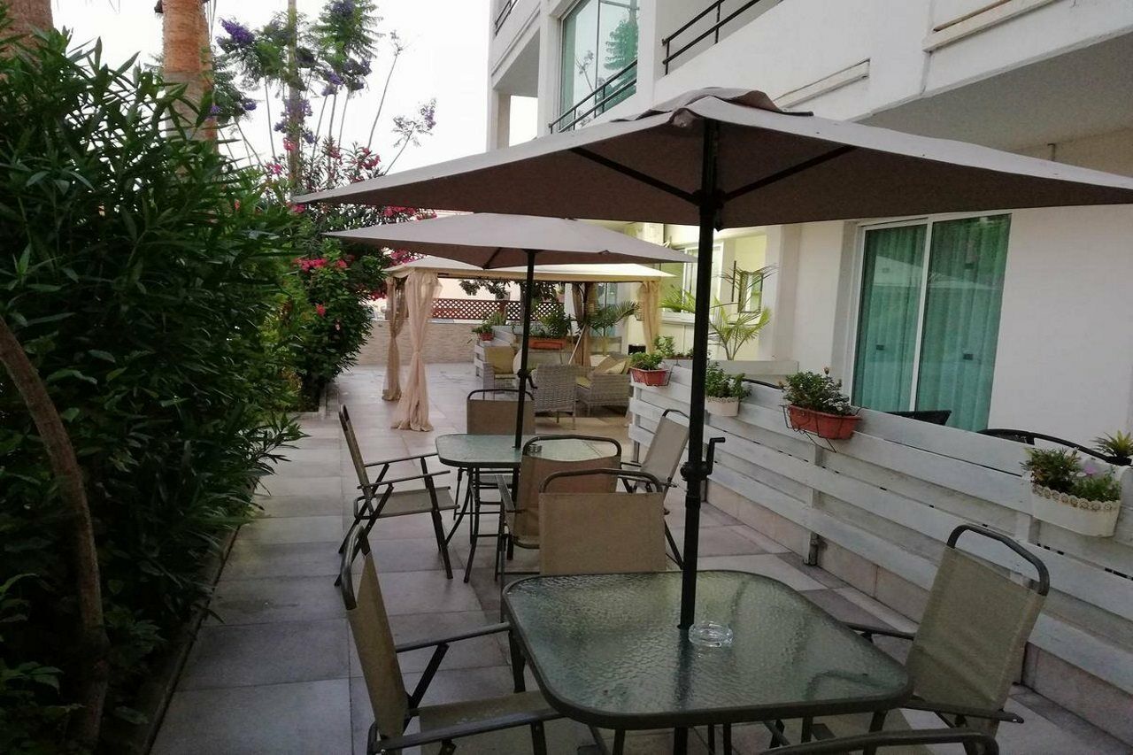 Marianna And Marianna Annex Hotell Limassol Exteriör bild
