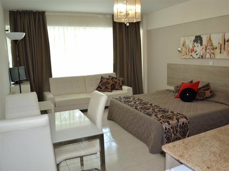 Marianna And Marianna Annex Hotell Limassol Exteriör bild